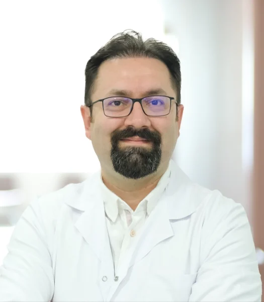 Doç. Dr. Çağhan Pekşen, general surgeon at Medical Park TEM